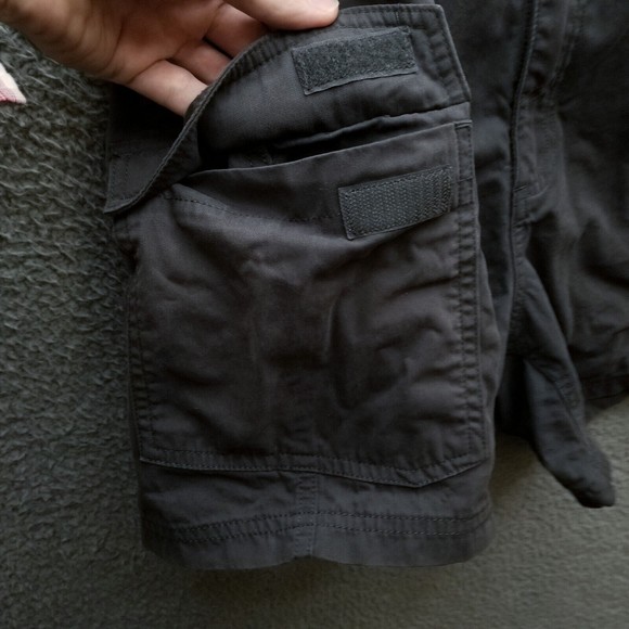 Cabela's Men's 40 Dark Gray Cargo Shorts 70% Cotton 30% Nylon 39.75" 5" 12" - Picture 3 of 12